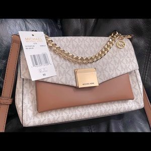 Authentic Michael Kors “Lita” Handbag Medium (NWT)